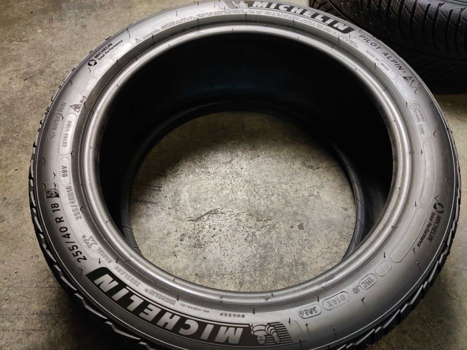 шини зимові Michelin Pilot Alpin5 R18 255 40-225 45 різноширокі