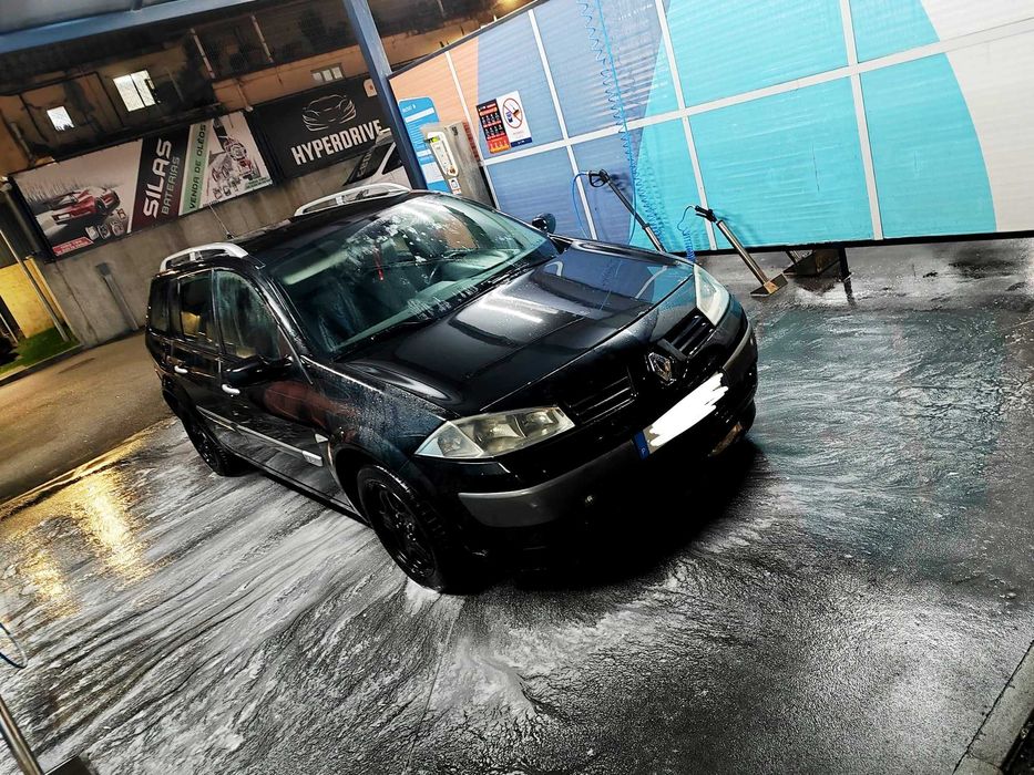 Vendo Renault Megane carrinha 1.5 dCi (diesel) de
2005