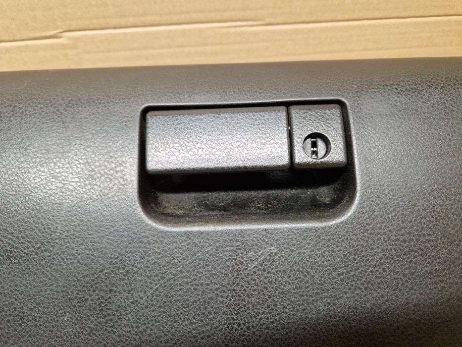 Schowek klapka klamka schowka pasażera Suzuki Grand Vitara II Europa
