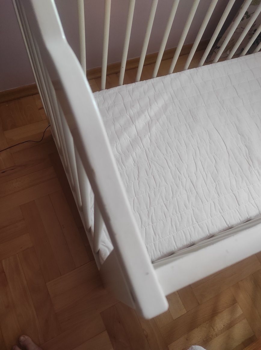 Używane łóżeczko białe dziecięce Ikea z Ikea