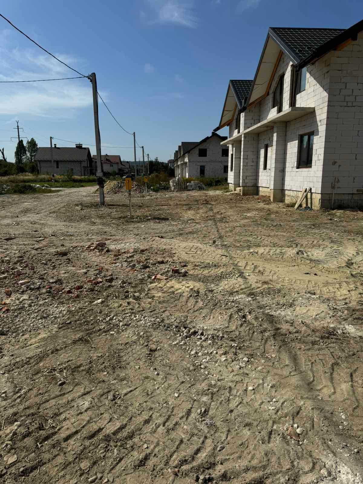 Продаж правої частини дуплекса 145 м2 у Винниках