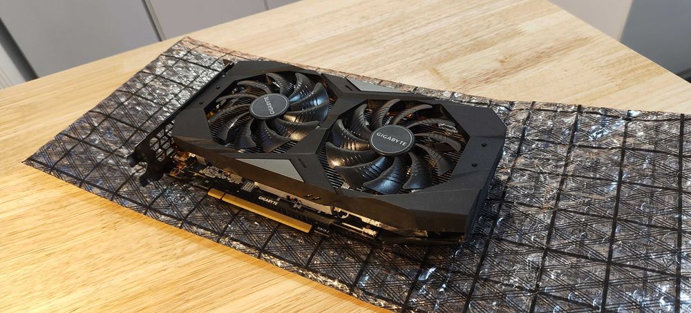 NVIDIA GeForce RTX Gigabyte 2060 6GB