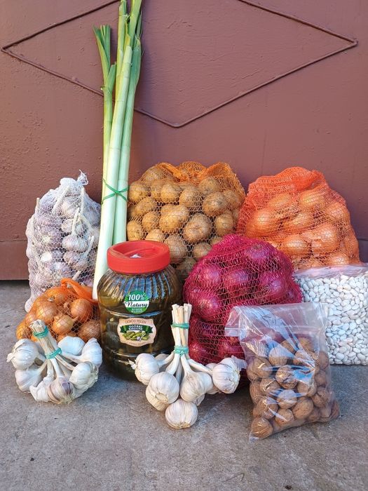 Warzywa ,ziemniaki, czosnek, cebula, por, fasola, seler,ogórki kiszone