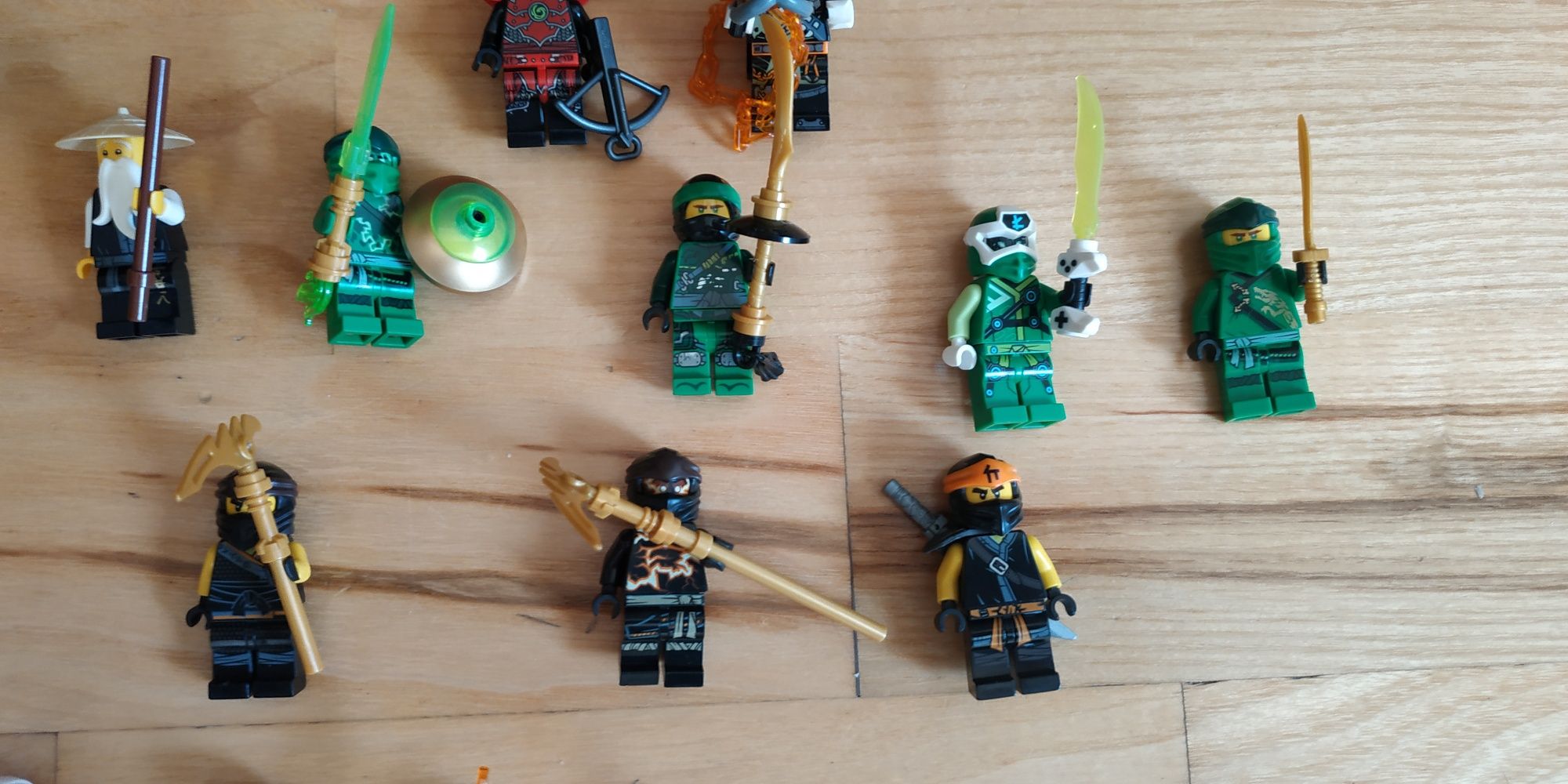 25 ludzików z bronią LEGO Ninjago