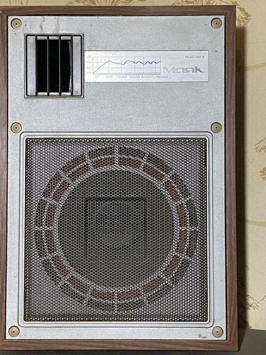 Продам магнитофон Маяк с колонками