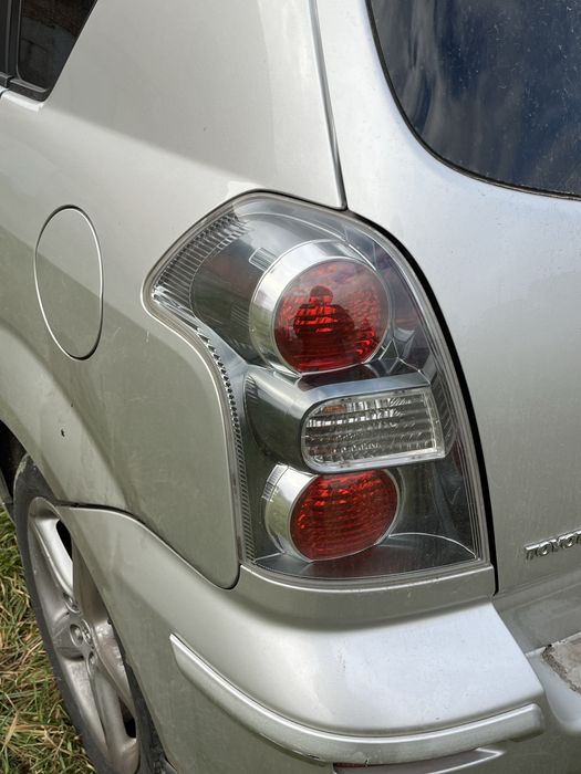 Королла версо тойота corolla verso toyota в розборі на частини