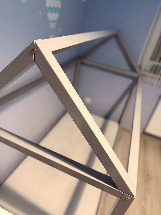 Łóżko dla dziecka domek