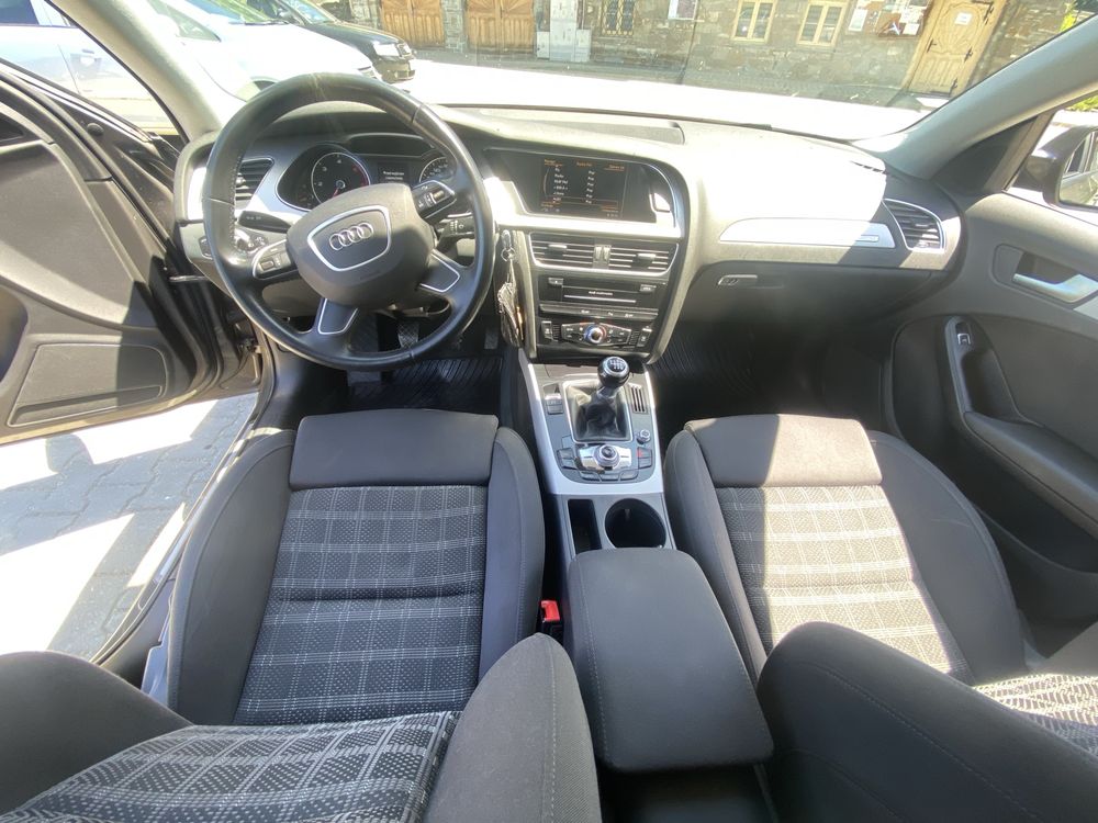 Audi a4 2.0 tdi 190km quattro navi multifunkcja tempomat bogata wersja