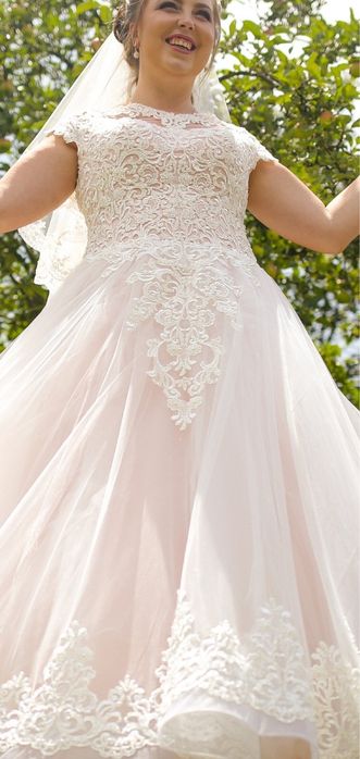 Весільна сукння 46-50