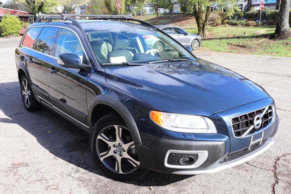 Volvo XC70 T6 Premier Plus      2013