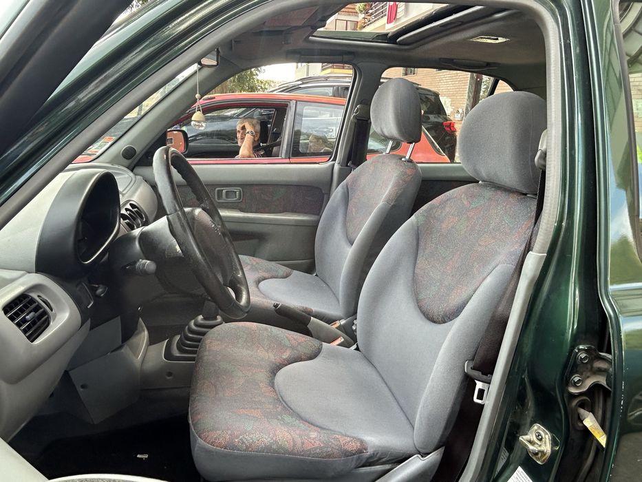 Nissan micra 1.3 baixa quilometragem