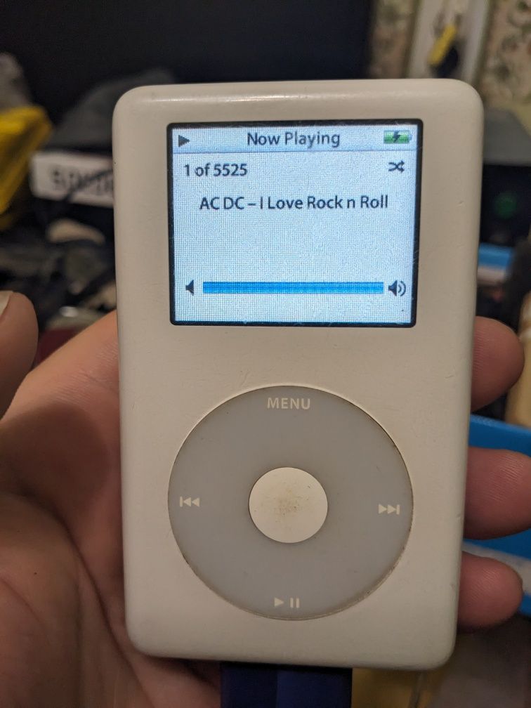 Продам ipod classic 4 60gb