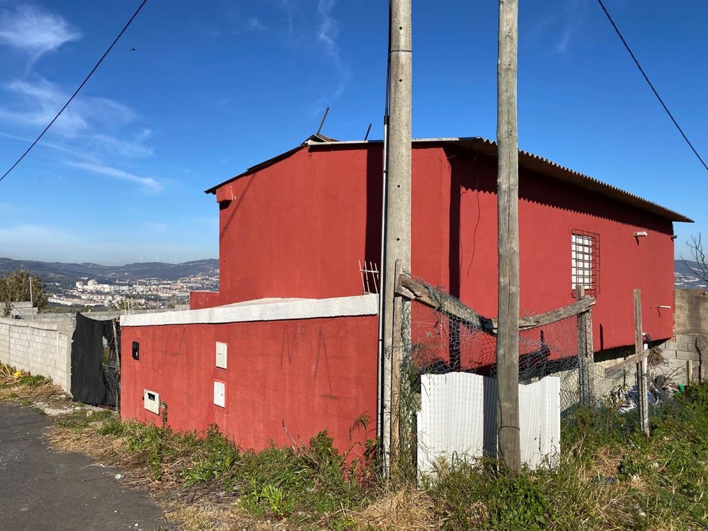 Terreno em Loures
