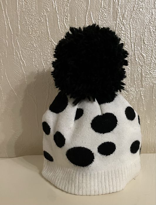 Дитяча шапка на хлопчика та на дівчинку 1-2 рочки