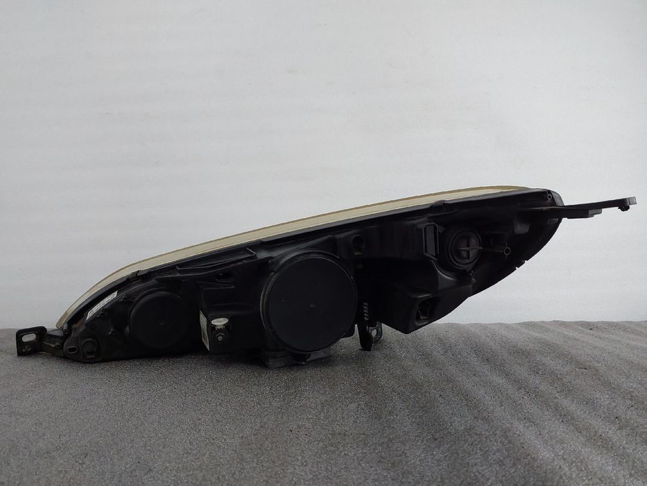 Ótica / farol direita PEUGEOT 407 SW (6E_)