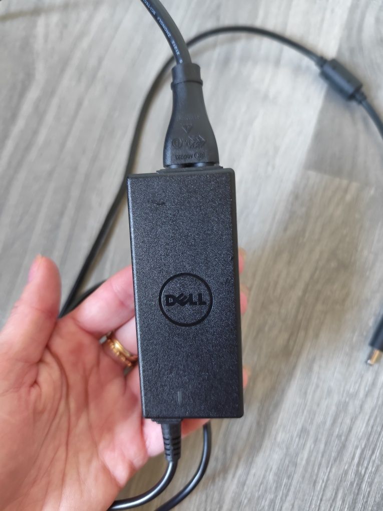Блок живлення Dell (19.5V)