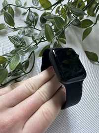 Smartwatch w26+ z czarną opaską