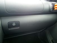 Audi A3 8L schowek pasażera szary przed lift sprawny Europa