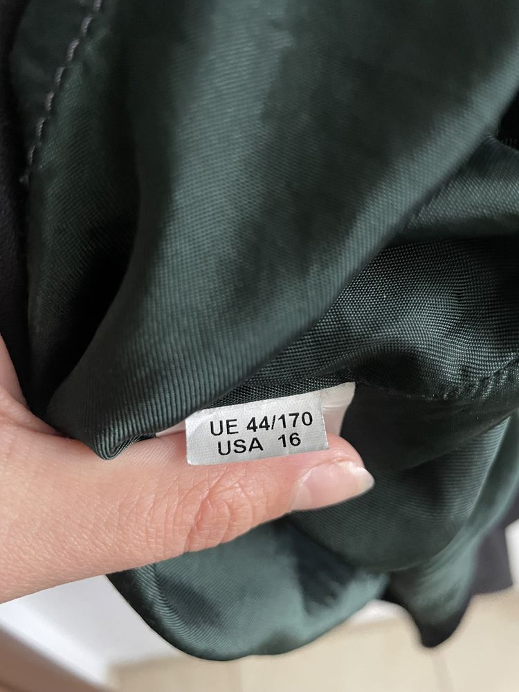 44 elegancka prosta sukienka butelkowa zielen