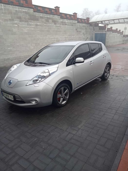 нисан лиф 2012 р.пробиг 130тис.