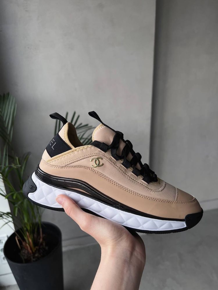 Sneakersy damskie Chanel beige