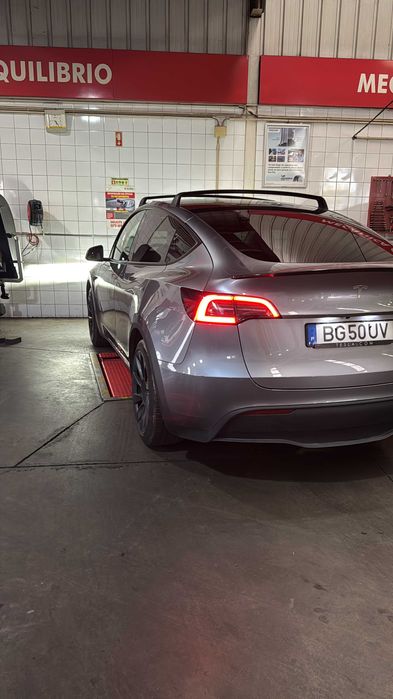 Vendo Tesla Model Y RWD (prestaçao 291,65)