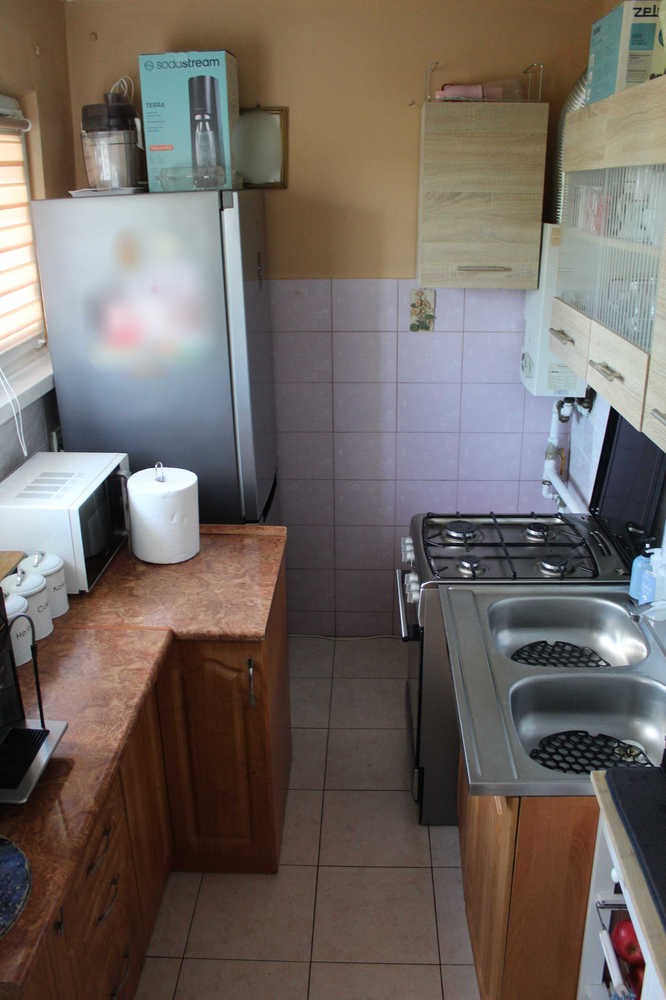 Sprzedam 2-pokojowe mieszkanie o pow. 43,20m2 na IV piętrze