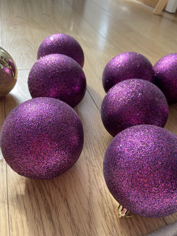 10 bolas grandes de Natal roxo e dourado