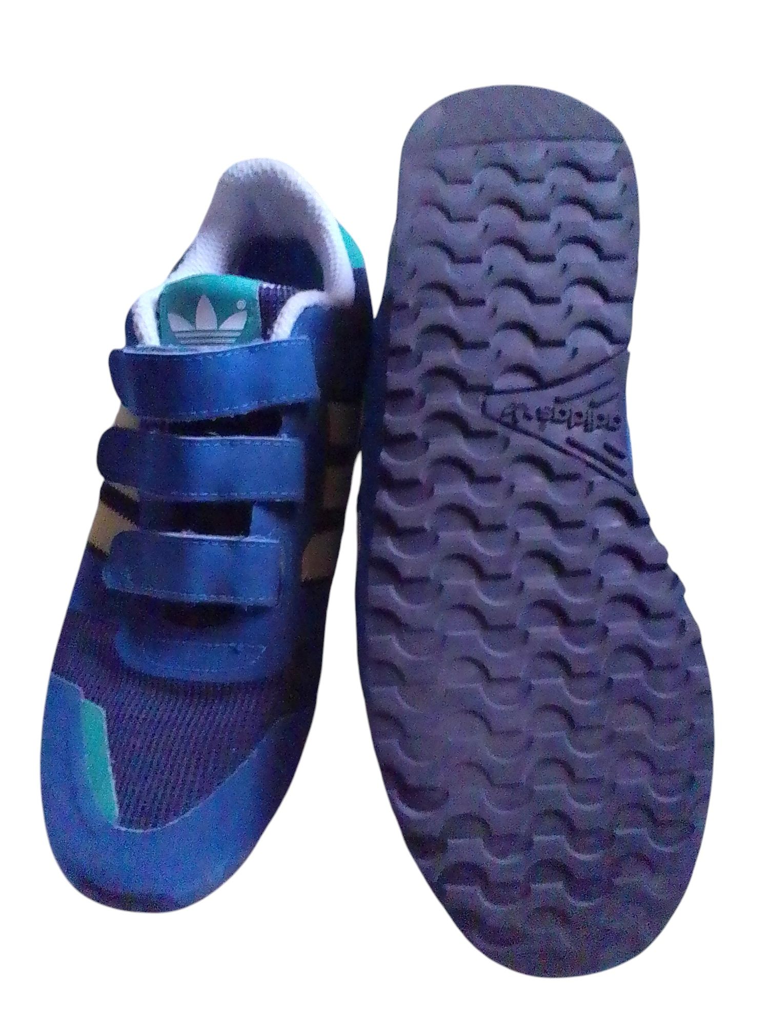 Кроссовки Adidas женские