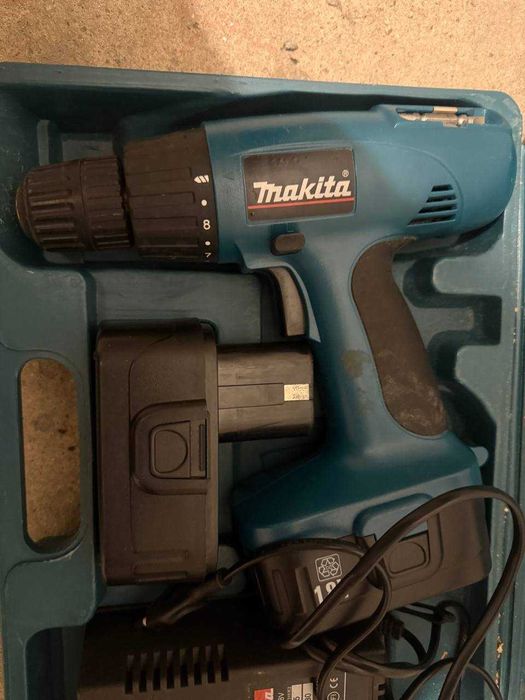 Wiertarko-wkrętarka Makita 6216