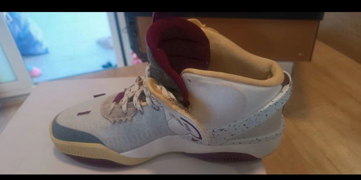 Tênis novo sem etiqueta