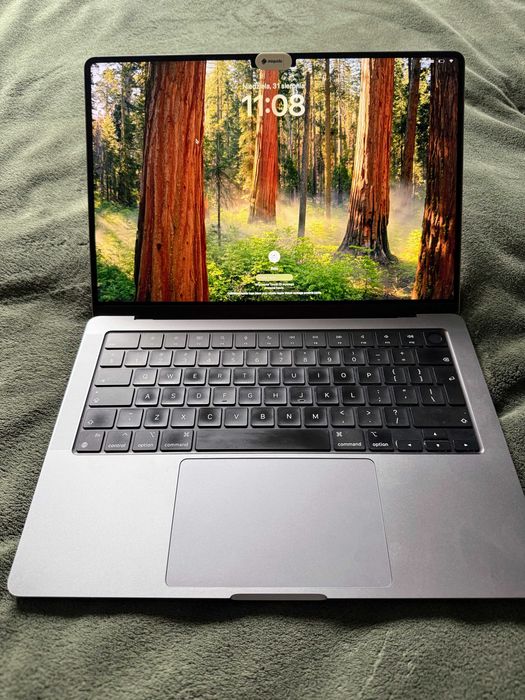 MacBook Pro M1Pro 14" 32GB RAM 512GB SSD