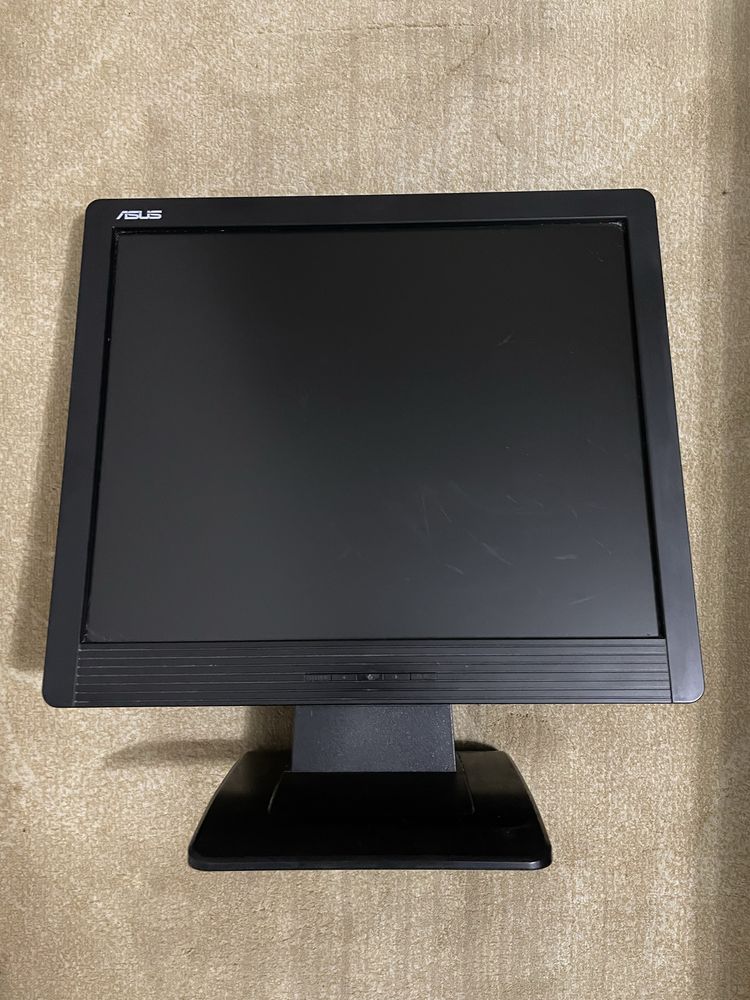 Монитор Asus 17’’ MM17D