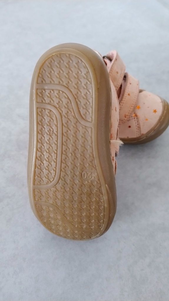 Buty dla dziewczynki