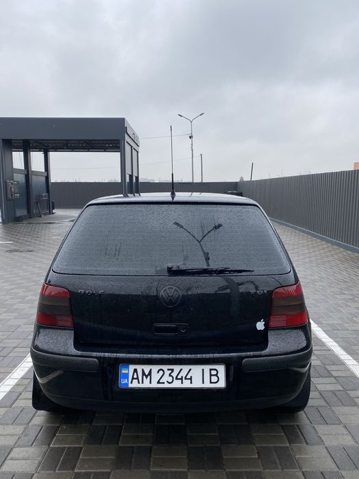 Golf 4 1999 року випуску