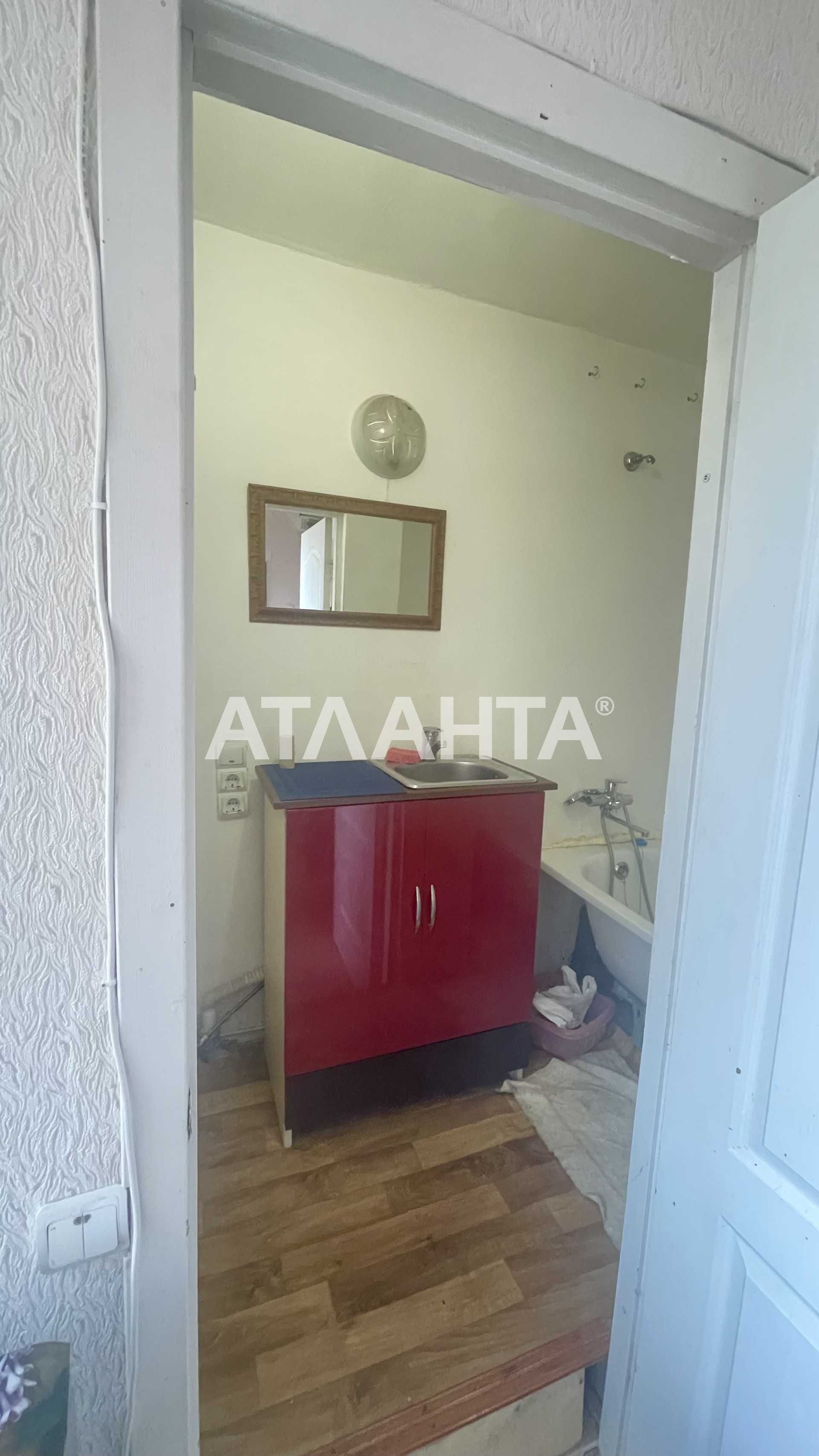 Комната 13 кв.м. со своим санузлом. Заболотного