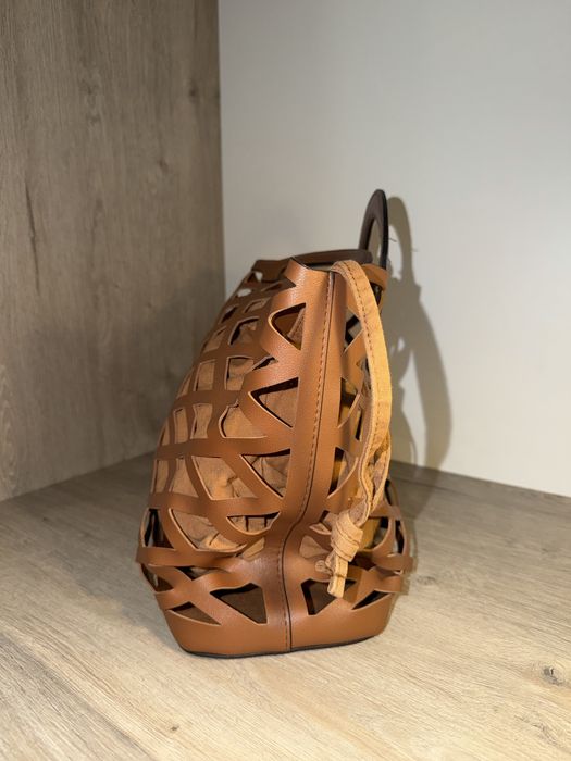 Коричнева жіноча сумка-тоут в сіточку