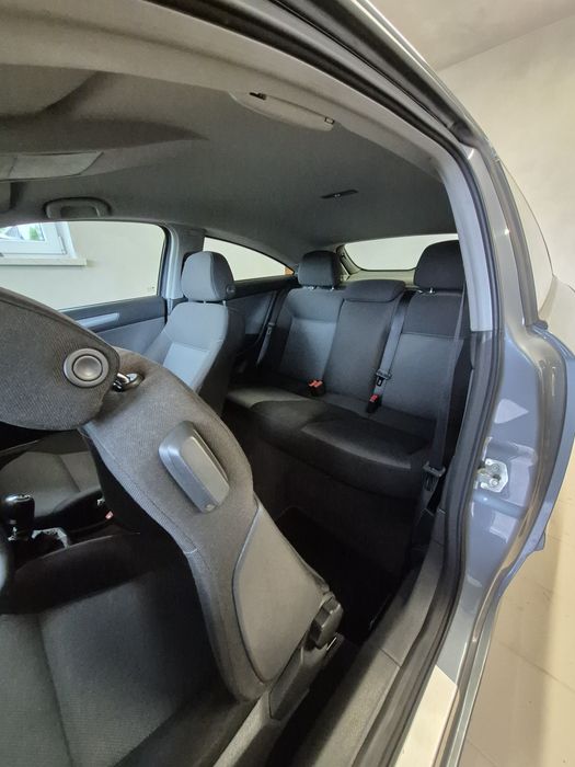 Opel Astra H GTC 1.8 125km