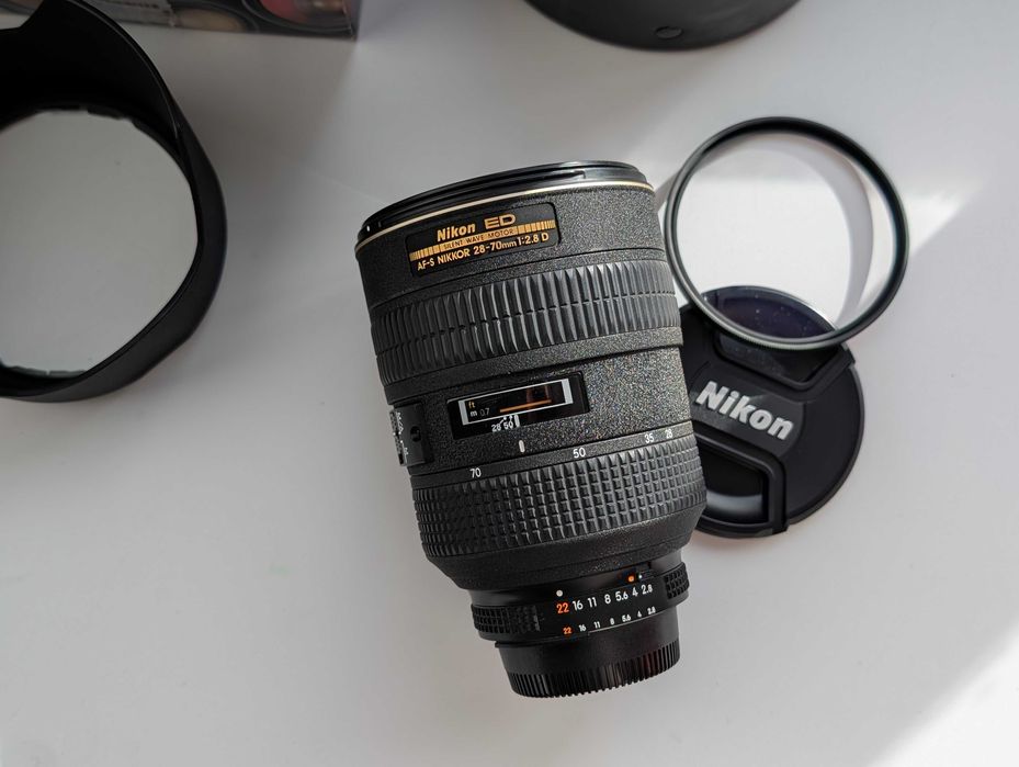 Об'єктив Nikon AF-S Nikkor 28-70mm 2.8