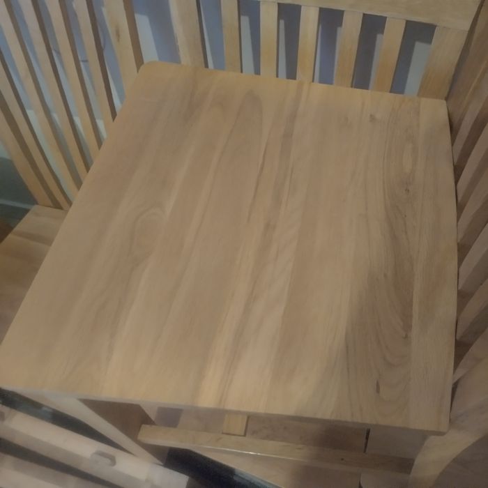 Sześć krzeseł dębowych