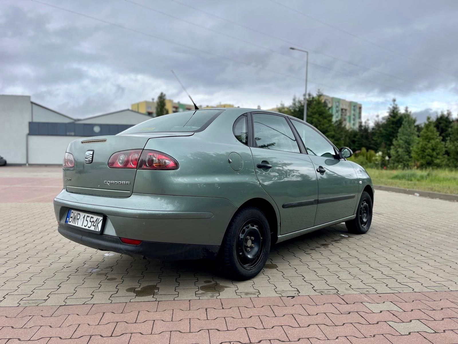 Seat Cordoba 1.4**75KM**Niski Przebieg**ŁADNY**EKONOMICZNY**OC**PT**POLECAM