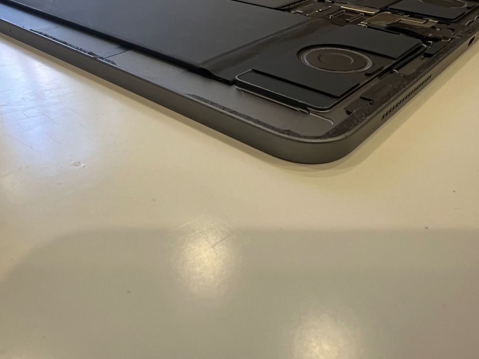 iPad Pro 12.9 Gen 3 A1876 64Gb на запчастини