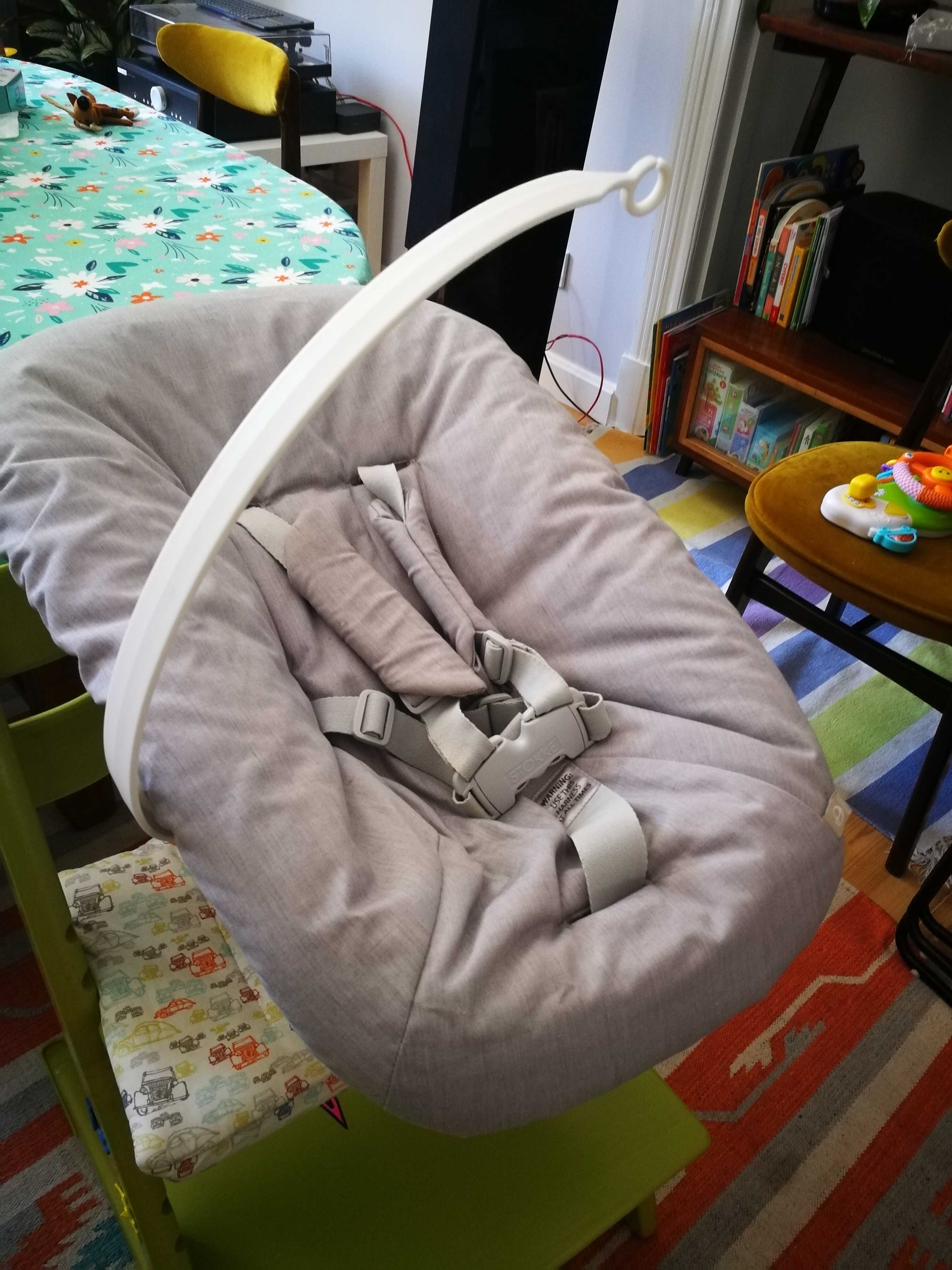 Newborn set stokke. Nakładka na kszesło dla niemowlaka