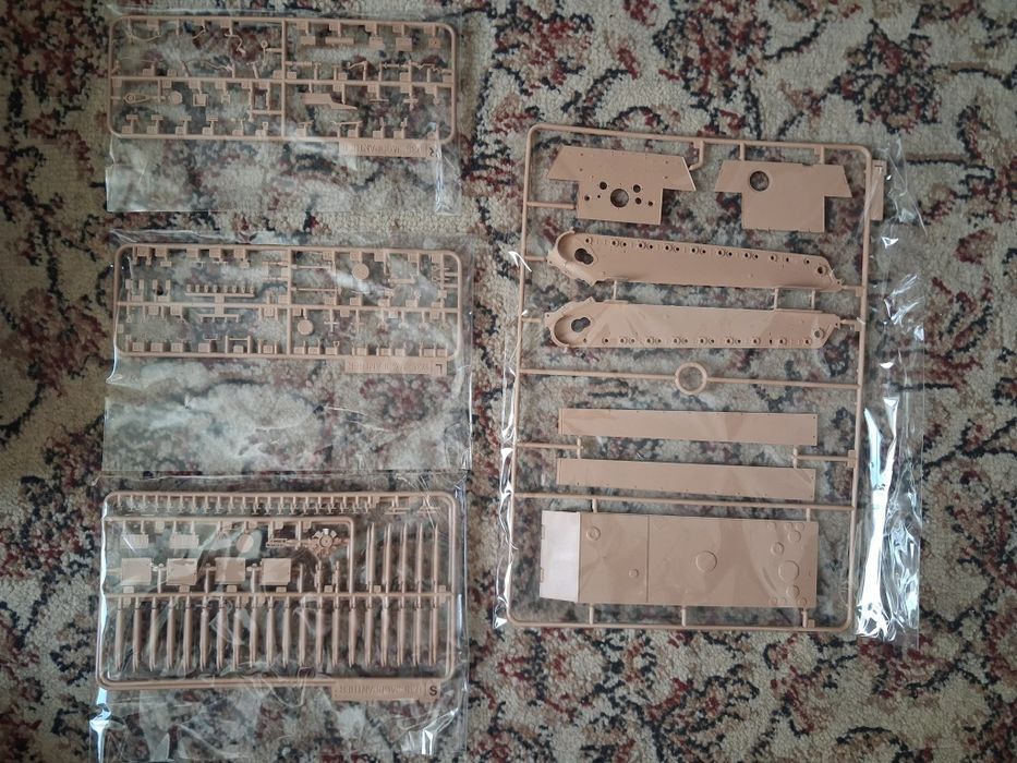 5022 RFM, Sd.Kfz. 173 Jagdpanther G2 (with full interior kit)