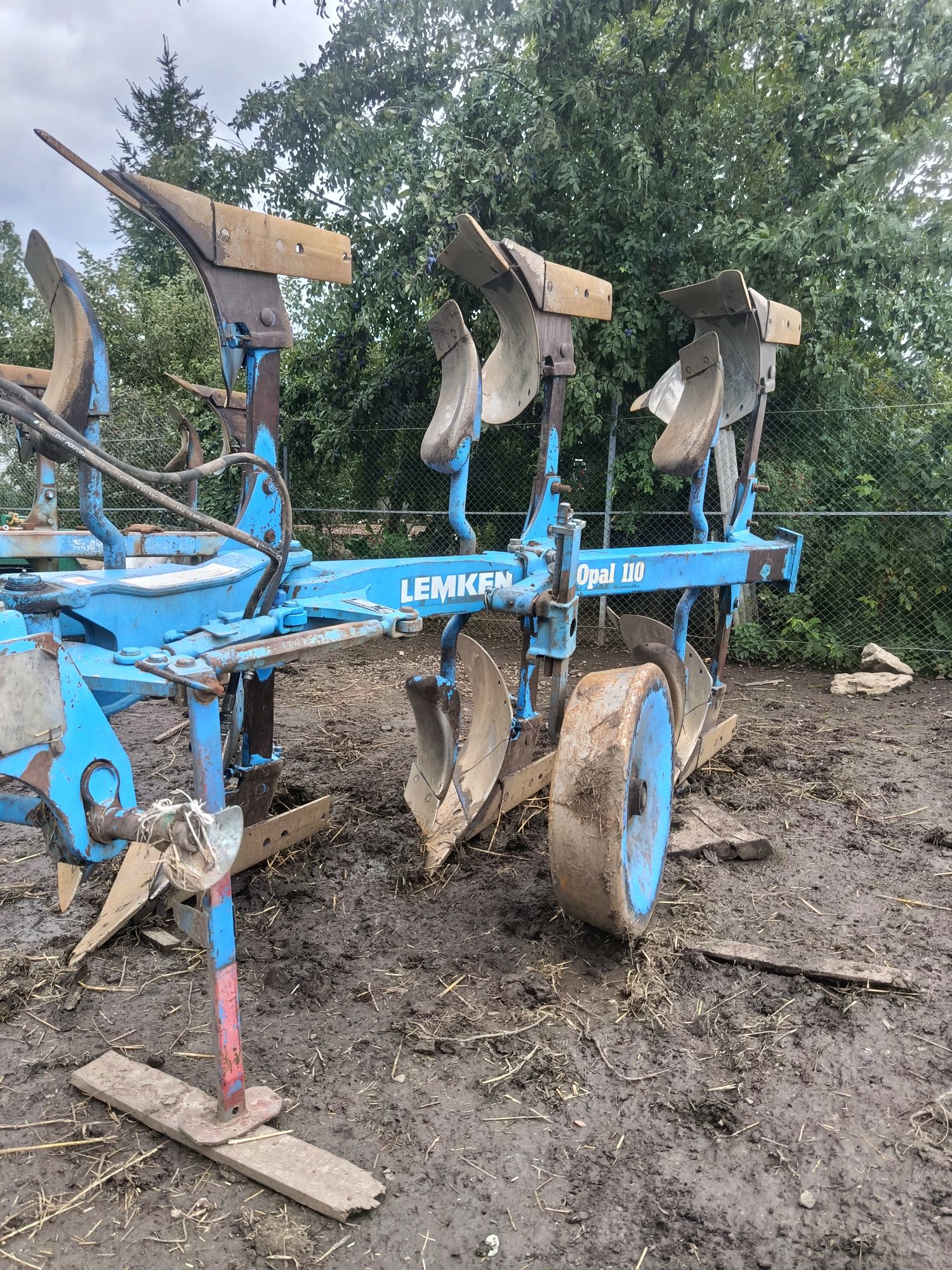 Плуг 3+1 Лемкін 110