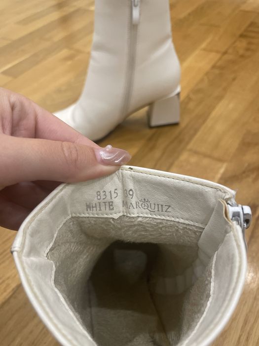 Ботильйони білі стильні