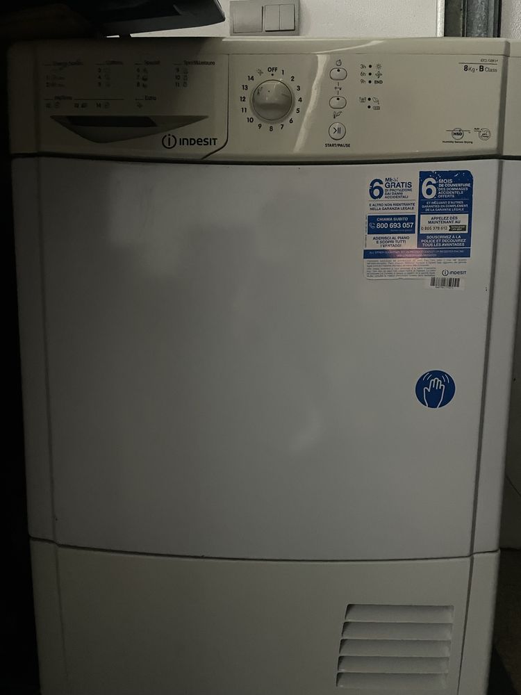 Maquina de secar Indesit 8kg