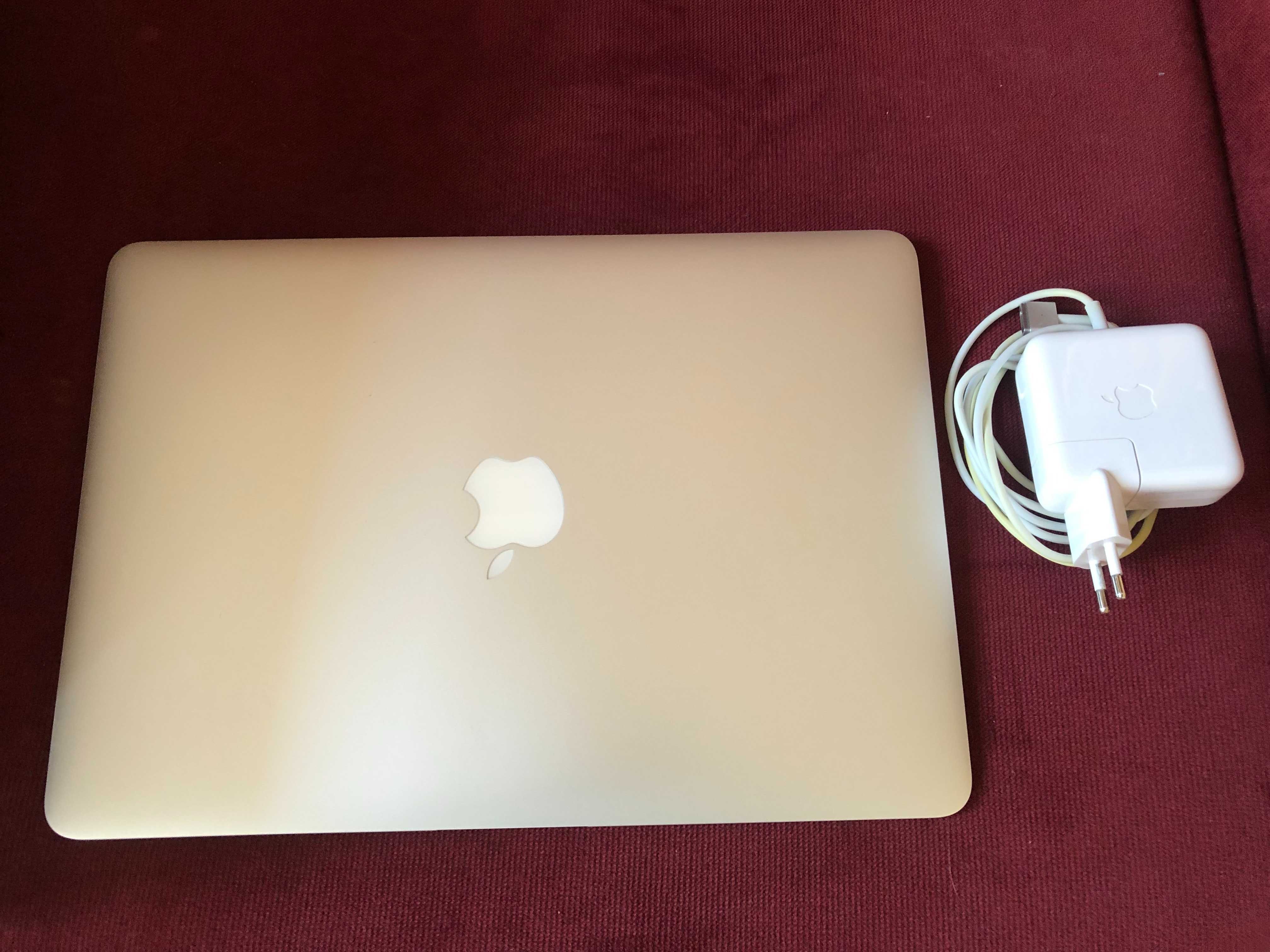 MacBook air 13 cali listopad 2018