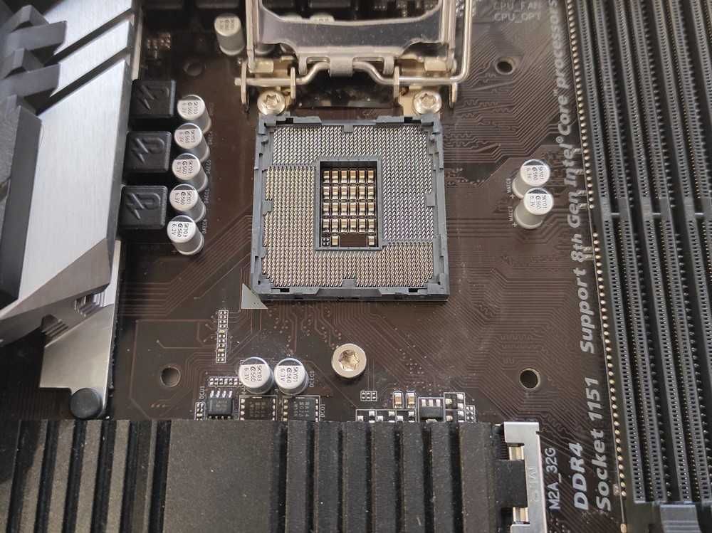 GIGABYTE B360 AORUS GAMING 3 - LGA1151 Intel 8th 9th DDR4 M2