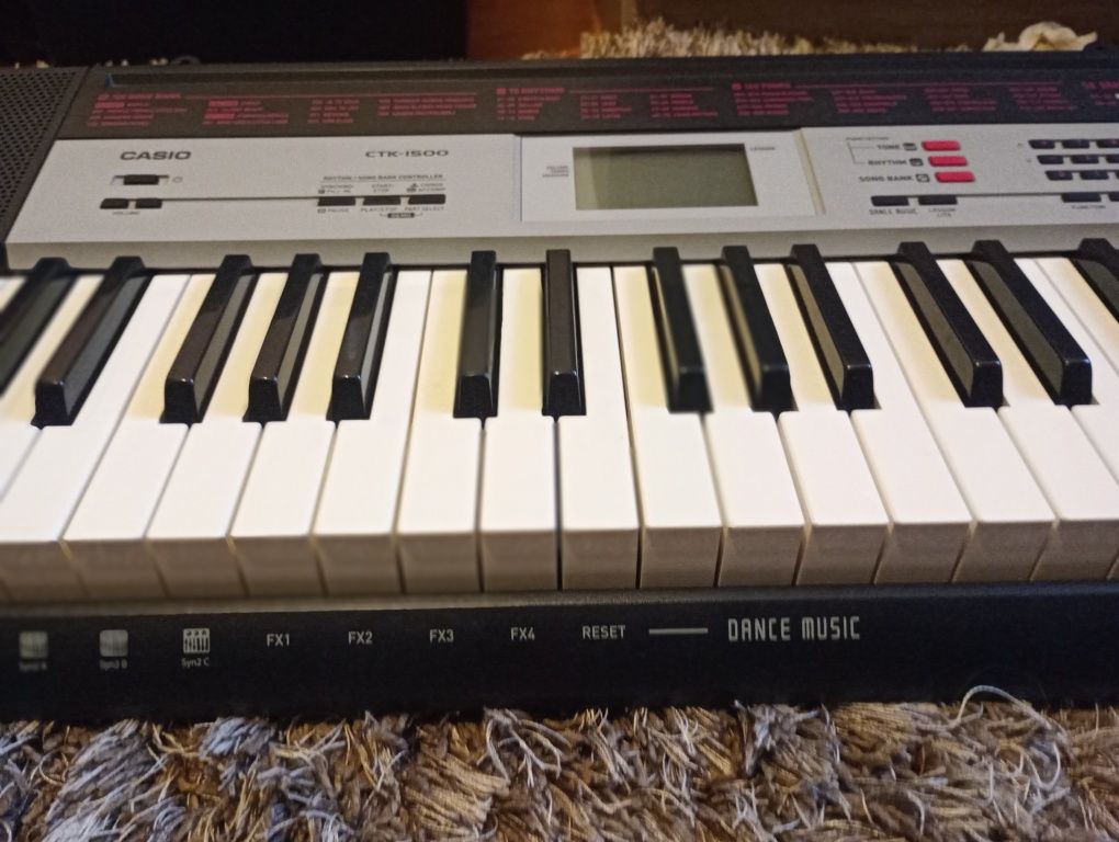 Keyboard Pianino CASIO CTK-1500